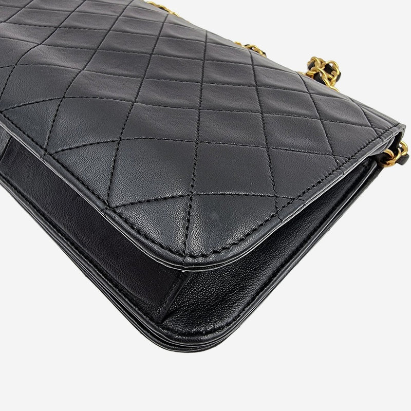 VINTAGE SORT FULL FLAP BAG taske fra brand: CHANEL - We Do Vintage