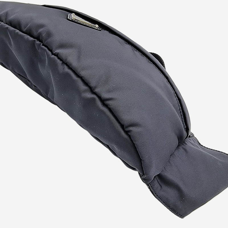 MØRK BLÅ NYLON BÆLTETASKE taske fra brand: PRADA - We Do Vintage