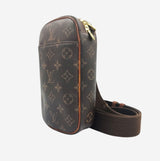MONOGRAM POCHETTE GANGE taske fra brand: LOUIS VUITTON - We Do Vintage