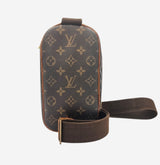 MONOGRAM POCHETTE GANGE taske fra brand: LOUIS VUITTON - We Do Vintage