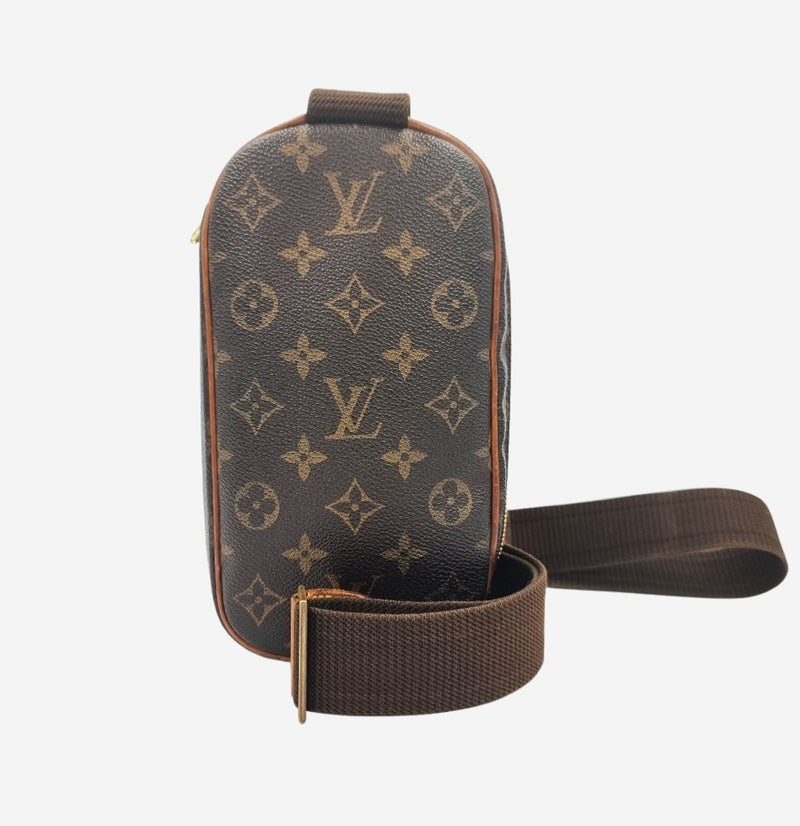 MONOGRAM POCHETTE GANGE taske fra brand: LOUIS VUITTON - We Do Vintage