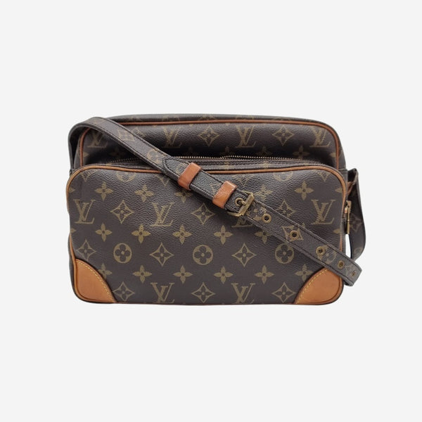 MONOGRAM CANVAS NILE MM taske fra brand: LOUIS VUITTON - We Do Vintage