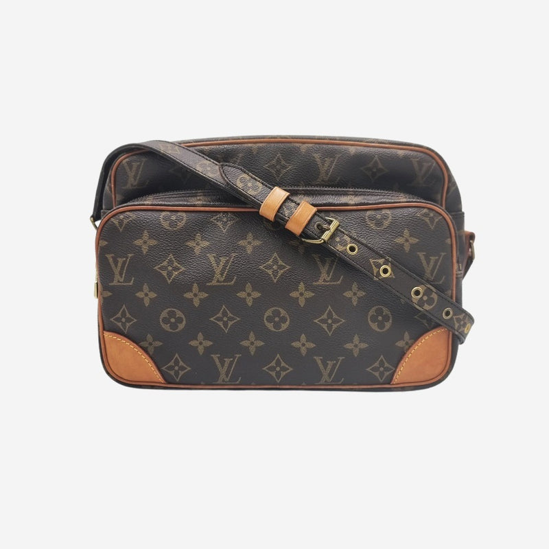 MONOGRAM CANVAS NILE MM taske fra brand: LOUIS VUITTON - We Do Vintage