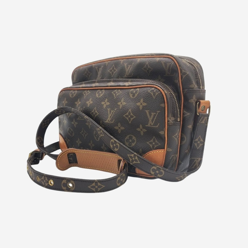MONOGRAM CANVAS NILE MM taske fra brand: LOUIS VUITTON - We Do Vintage