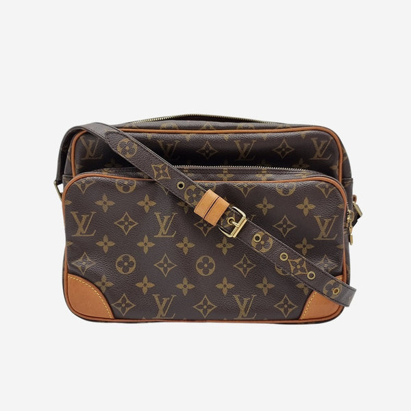 MONOGRAM CANVAS NILE MM taske fra brand: LOUIS VUITTON - We Do Vintage