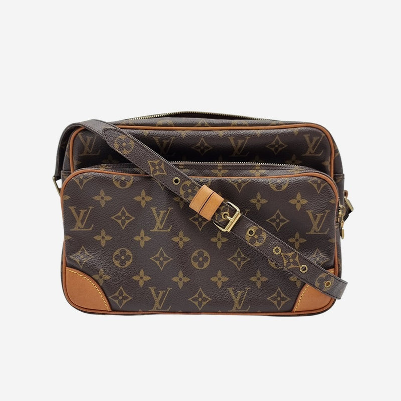 MONOGRAM CANVAS NILE MM taske fra brand: LOUIS VUITTON - We Do Vintage