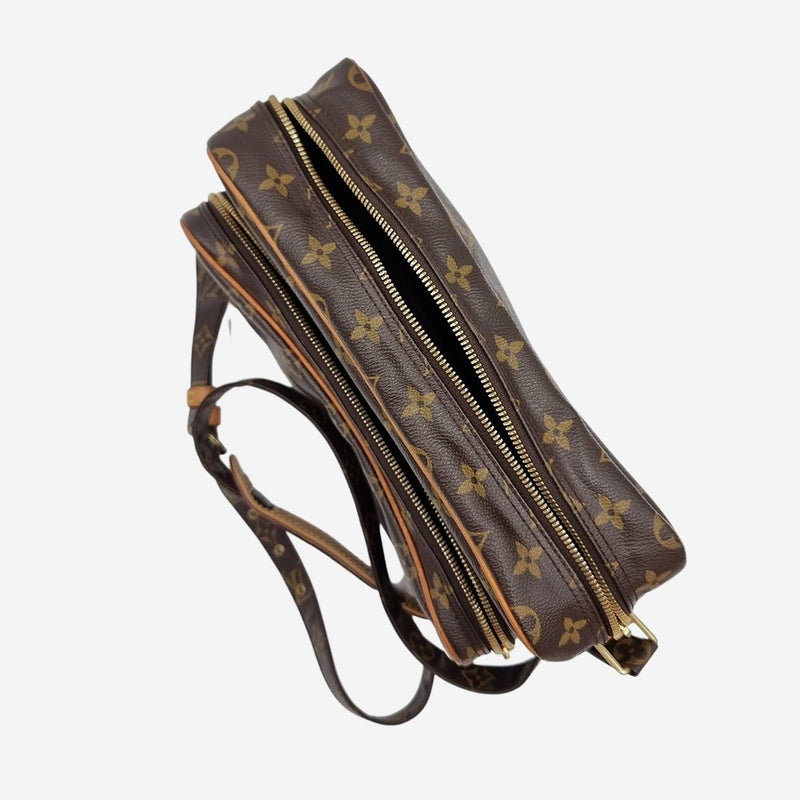 MONOGRAM CANVAS NILE MM taske fra brand: LOUIS VUITTON - We Do Vintage