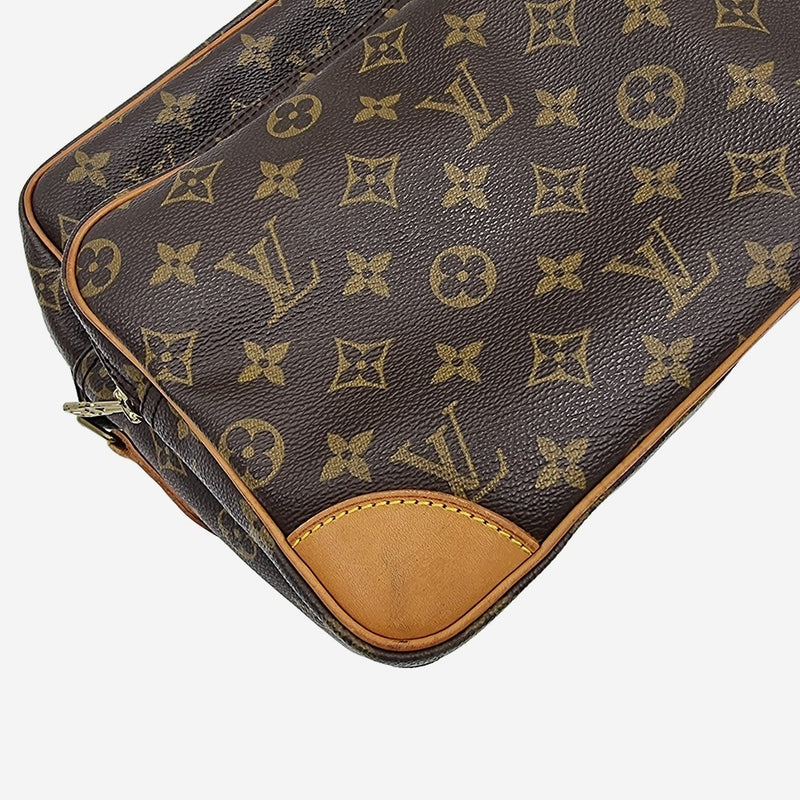 MONOGRAM CANVAS NILE GM taske fra brand: LOUIS VUITTON - We Do Vintage