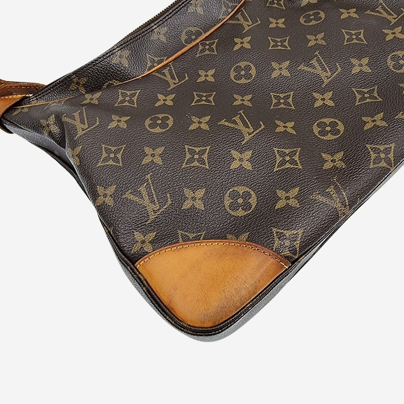 MONOGRAM CANVAS BOULOGNE 30 taske fra brand: LOUIS VUITTON - We Do Vintage
