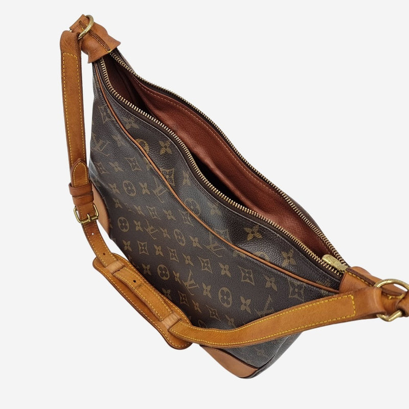 MONOGRAM CANVAS BOULOGNE 30 taske fra brand: LOUIS VUITTON - We Do Vintage