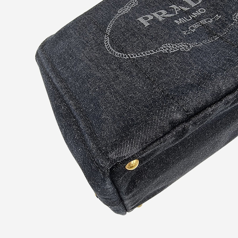 SORT DENIM CANAPA TOTE MEDIUM taske fra brand: PRADA - We Do Vintage