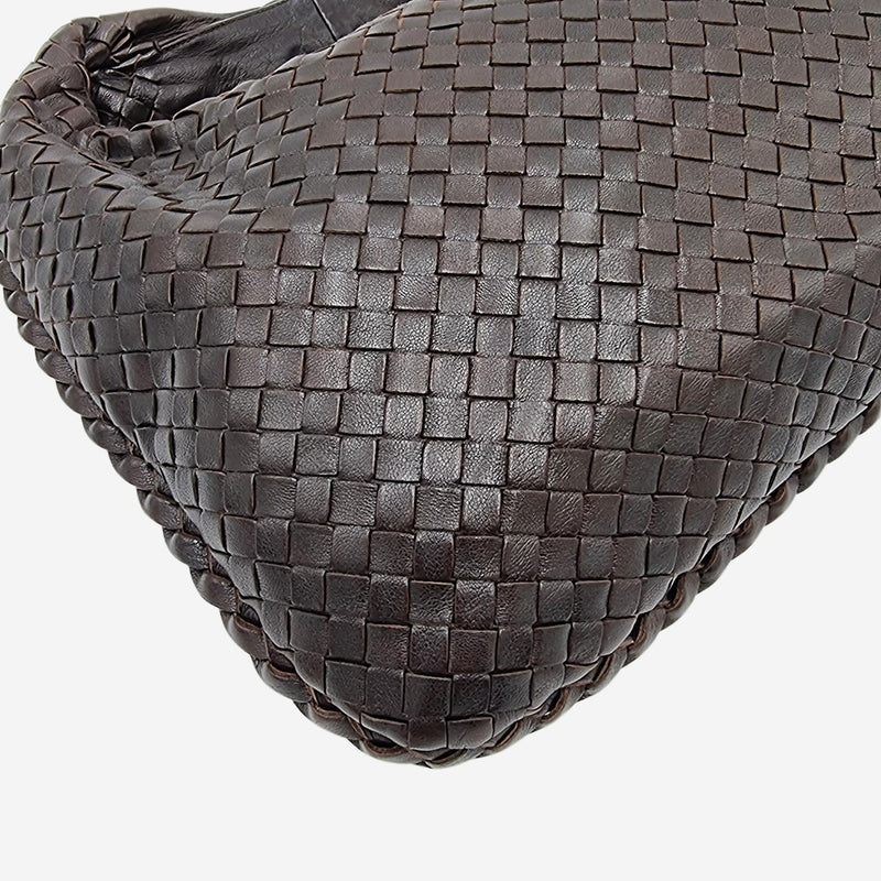MEDIUM MØRKEBRUN CLASSIC VENETA HOBO taske fra brand: BOTTEGA VENETA - We Do Vintage