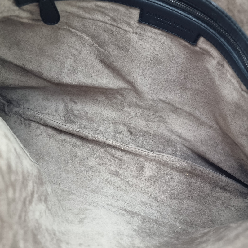 LARGE SORT CLASSIC VENETA HOBO taske fra brand: BOTTEGA VENETA - We Do Vintage