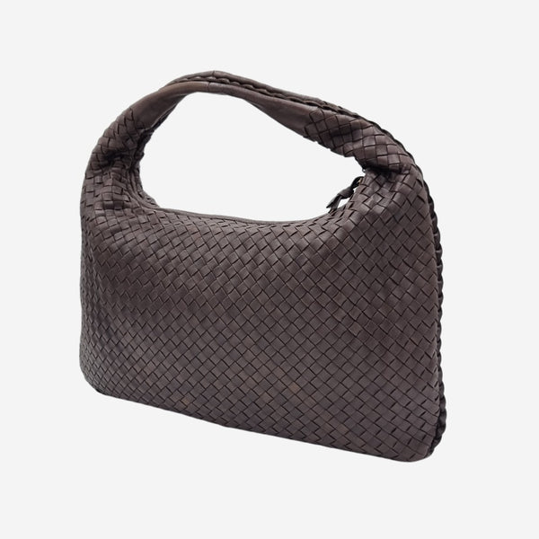 LARGE MØRKEBRUN CLASSIC VENETA HOBO taske fra brand: BOTTEGA VENETA - We Do Vintage
