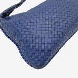 LARGE BLÅ CLASSIC VENETA HOBO taske fra brand: BOTTEGA VENETA - We Do Vintage