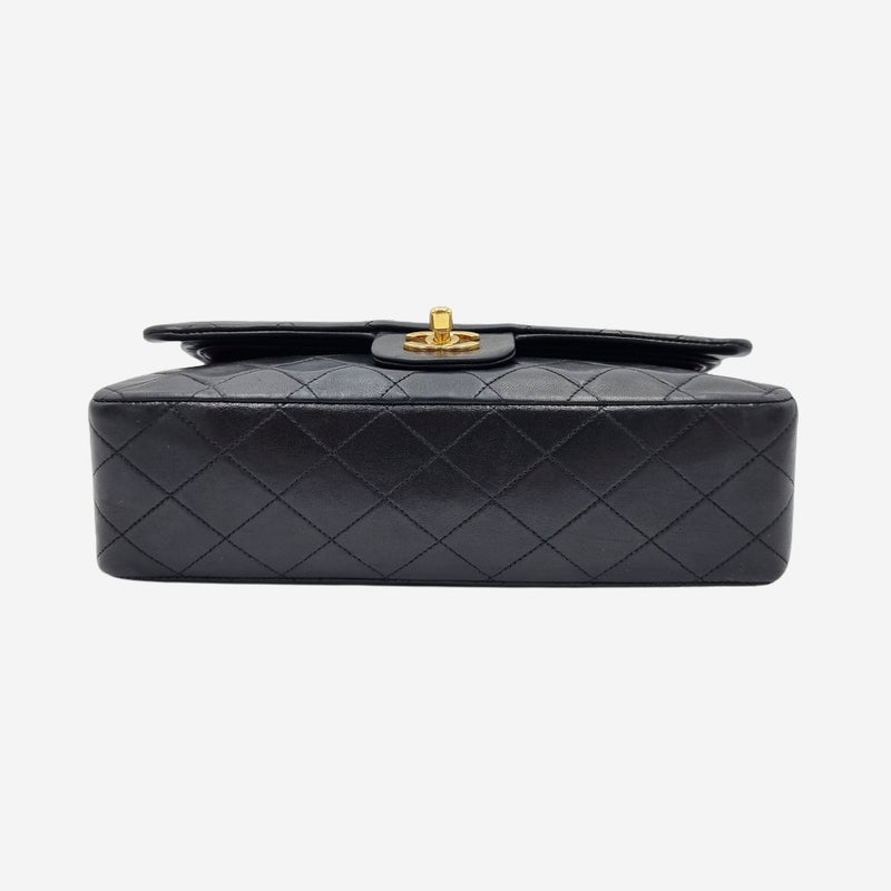 CLASSIC DOUBLE FLAP MEDIUM taske fra brand: CHANEL - We Do Vintage