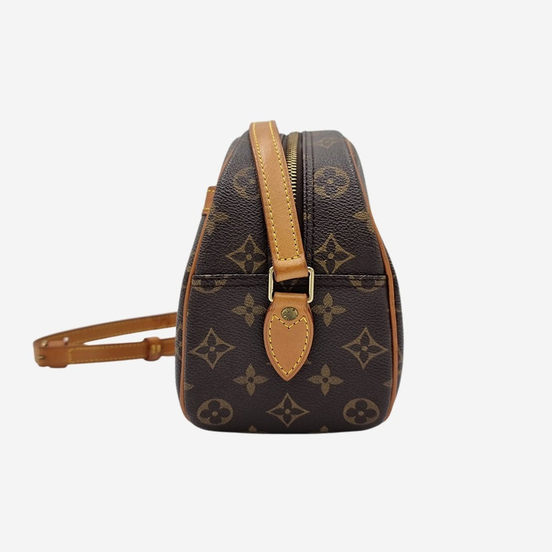 MONOGRAM CANVAS BLOIS taske fra brand: LOUIS VUITTON - We Do Vintage
