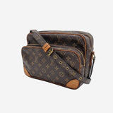 MONOGRAM CANVAS NILE MM taske fra brand: LOUIS VUITTON - We Do Vintage