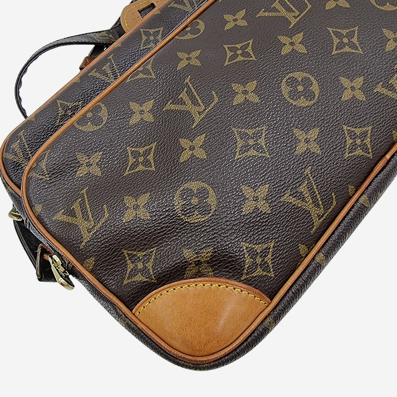 MONOGRAM CANVAS NILE MM taske fra brand: LOUIS VUITTON - We Do Vintage