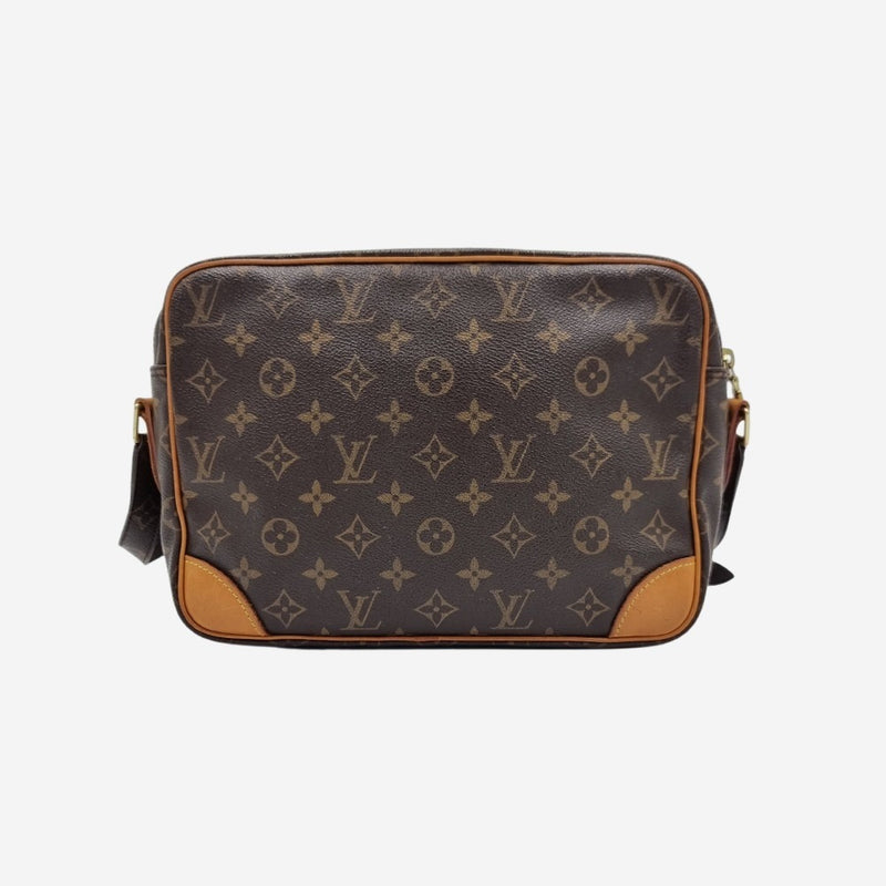 MONOGRAM CANVAS NILE MM taske fra brand: LOUIS VUITTON - We Do Vintage