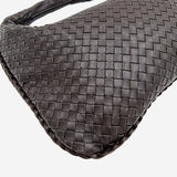 MEDIUM MØRKEBRUN CLASSIC VENETA HOBO taske fra brand: BOTTEGA VENETA - We Do Vintage