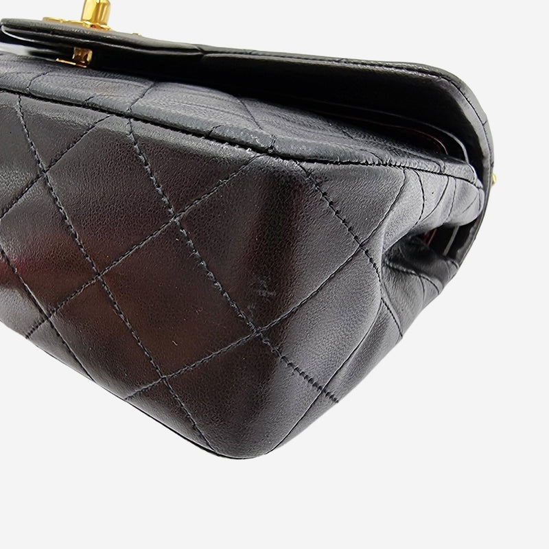CLASSIC DOUBLE FLAP SMALL taske fra brand: CHANEL - We Do Vintage