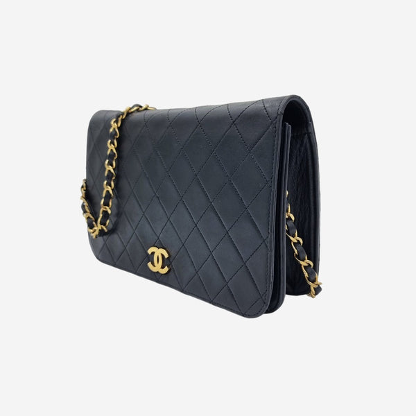 VINTAGE SORT FULL FLAP BAG taske fra brand: CHANEL - We Do Vintage
