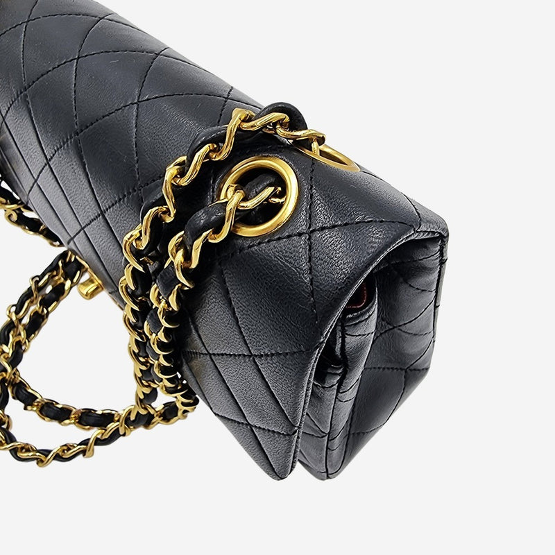 CLASSIC DOUBLE FLAP SMALL taske fra brand: CHANEL - We Do Vintage