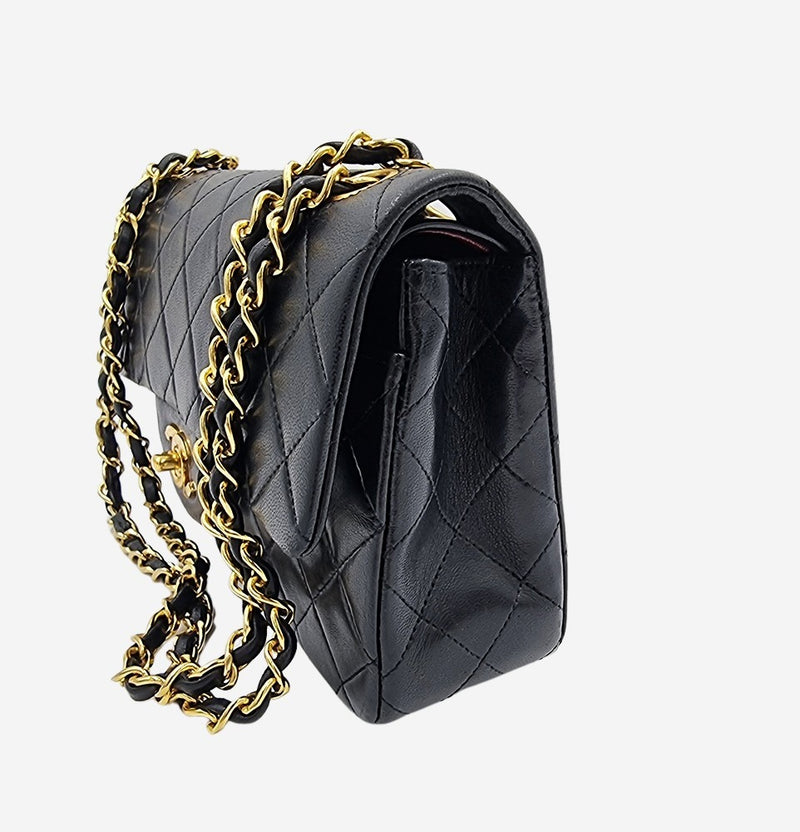 CLASSIC DOUBLE FLAP SMALL taske fra brand: CHANEL - We Do Vintage