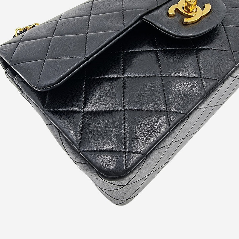 CLASSIC DOUBLE FLAP SMALL taske fra brand: CHANEL - We Do Vintage