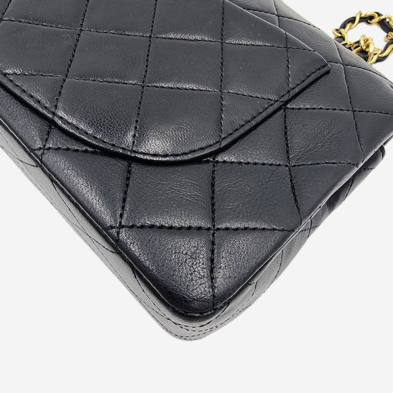 CLASSIC DOUBLE FLAP SMALL taske fra brand: CHANEL - We Do Vintage