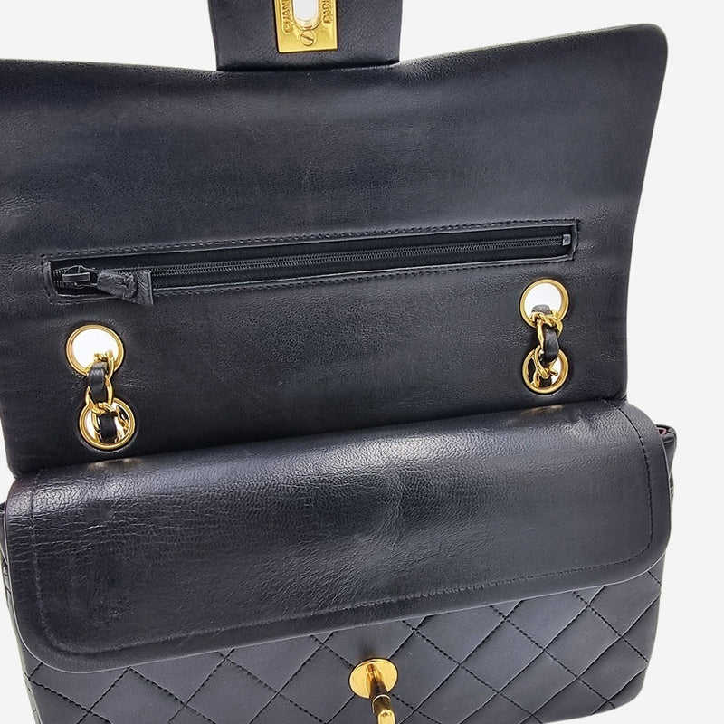CLASSIC DOUBLE FLAP SMALL taske fra brand: CHANEL - We Do Vintage