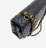 CLASSIC DOUBLE FLAP MEDIUM taske fra brand: CHANEL - We Do Vintage