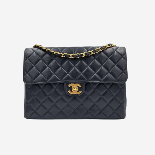vintage jumbo single classic flap bag taske fra brand: CHANEL - We Do Vintage