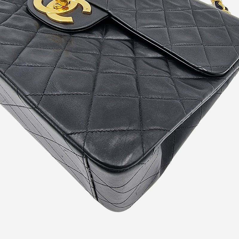 VINTAGE MAXI SINGLE CLASSIC FLAP BAG taske fra brand: CHANEL - We Do Vintage