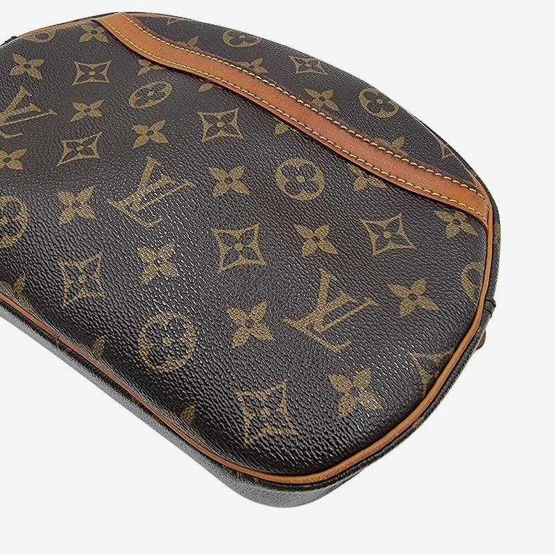 MONOGRAM CANVAS BLOIS taske fra brand: LOUIS VUITTON - We Do Vintage