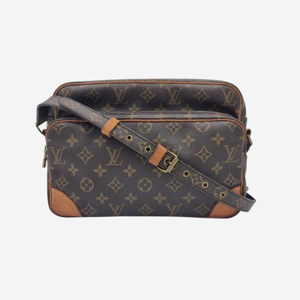 MONOGRAM CANVAS NILE MM taske fra brand: LOUIS VUITTON - We Do Vintage