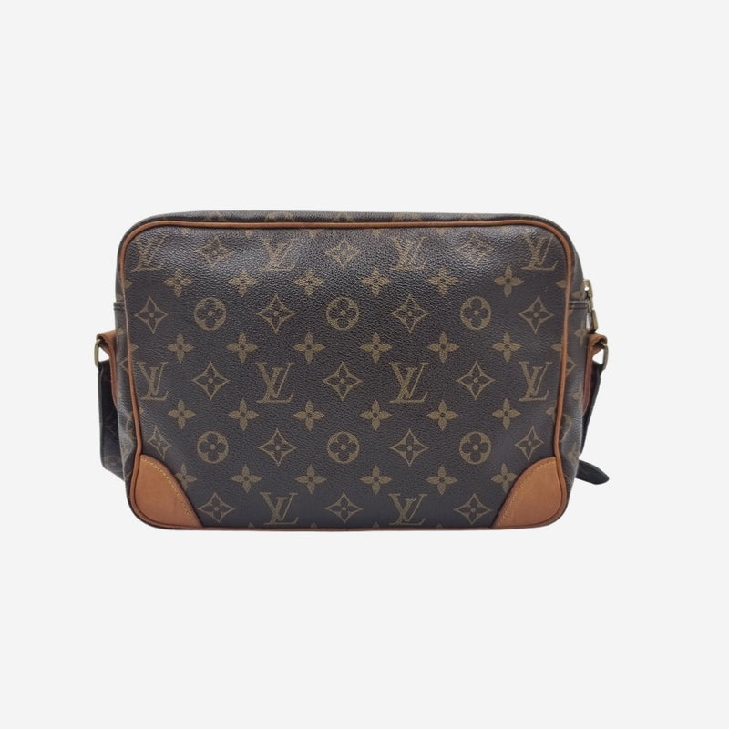 MONOGRAM CANVAS NILE MM taske fra brand: LOUIS VUITTON - We Do Vintage