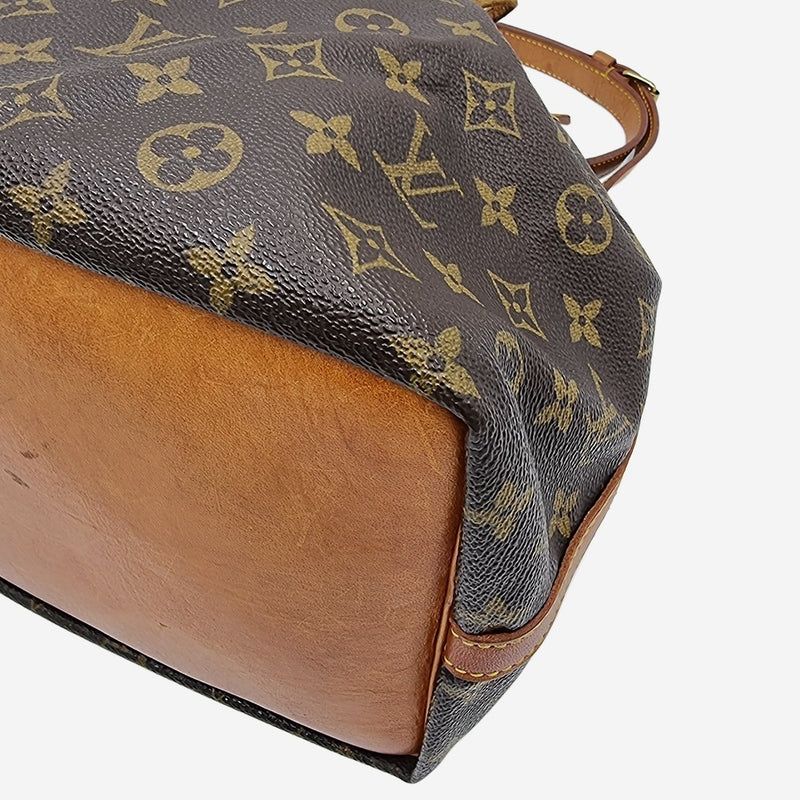 MONOGRAM CANVAS PETIT NOÉ taske fra brand: LOUIS VUITTON - We Do Vintage