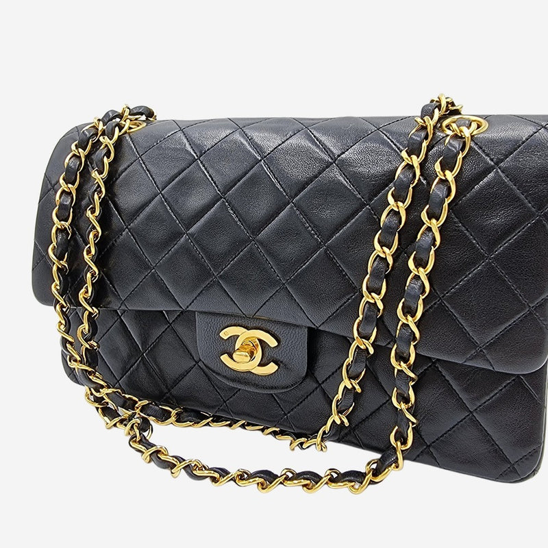 CLASSIC DOUBLE FLAP MEDIUM taske fra brand: CHANEL - We Do Vintage