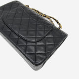 CLASSIC DOUBLE FLAP MEDIUM taske fra brand: CHANEL - We Do Vintage