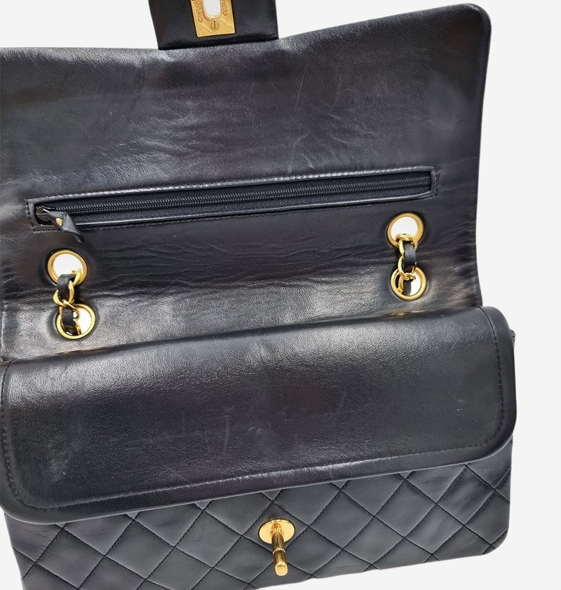 CLASSIC DOUBLE FLAP MEDIUM taske fra brand: CHANEL - We Do Vintage