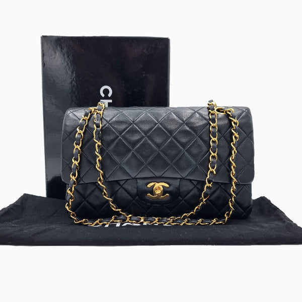 CLASSIC DOUBLE FLAP MEDIUM taske fra brand: CHANEL - We Do Vintage