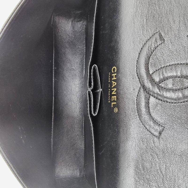 CAVIAR MEDIUM CLASSIC DOUBLE FLAP taske fra brand: CHANEL - We Do Vintage