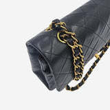 CLASSIC DOUBLE FLAP MEDIUM taske fra brand: CHANEL - We Do Vintage