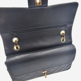 CLASSIC DOUBLE FLAP MEDIUM taske fra brand: CHANEL - We Do Vintage