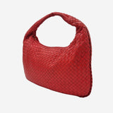 MEDIUM RØD CLASSIC VENETA HOBO taske fra brand: BOTTEGA VENETA - We Do Vintage