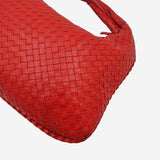 MEDIUM RØD CLASSIC VENETA HOBO taske fra brand: BOTTEGA VENETA - We Do Vintage