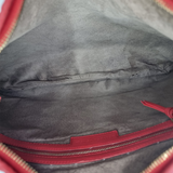 MEDIUM RØD CLASSIC VENETA HOBO taske fra brand: BOTTEGA VENETA - We Do Vintage