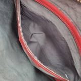 MEDIUM RØD CLASSIC VENETA HOBO taske fra brand: BOTTEGA VENETA - We Do Vintage